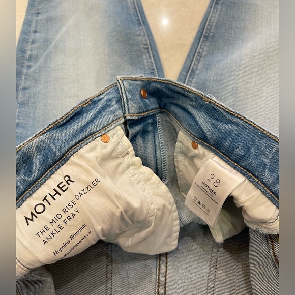 NEW Mother Denim The Mid Rise Dazzler Ankle Fray in Hopeless Romantic 28 - Picture 9 of 9